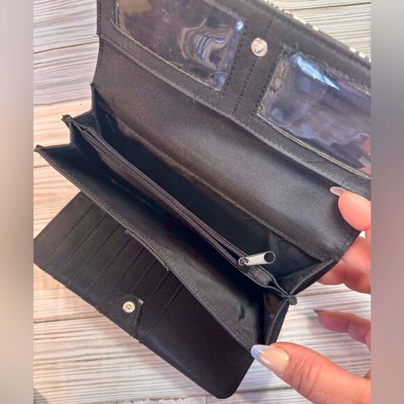 093- Kenneth Cole Reaction Black& White Long Wallet - Picture 8 of 9